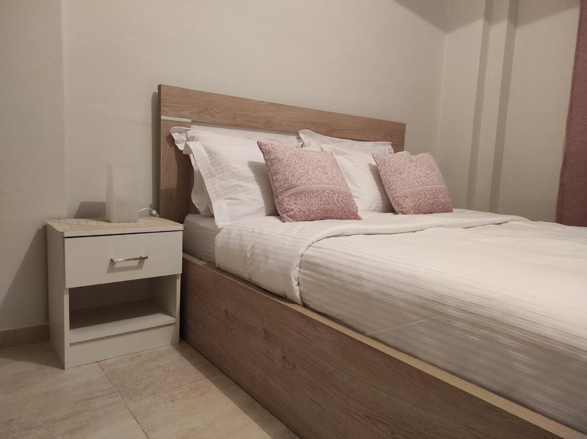 New Stylish And Cozy Apartment Krani Eksteriør bilde