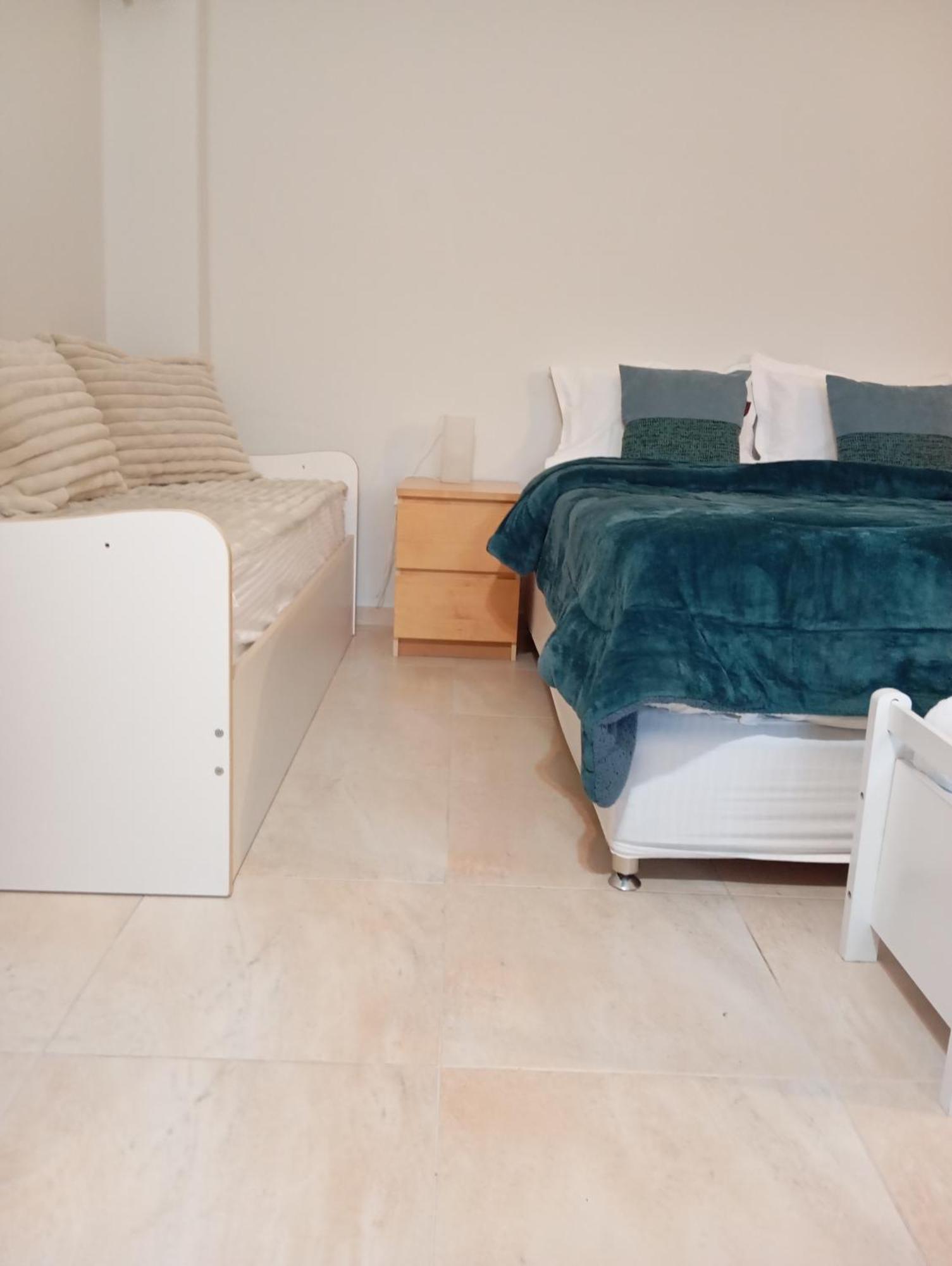 New Stylish And Cozy Apartment Krani Eksteriør bilde